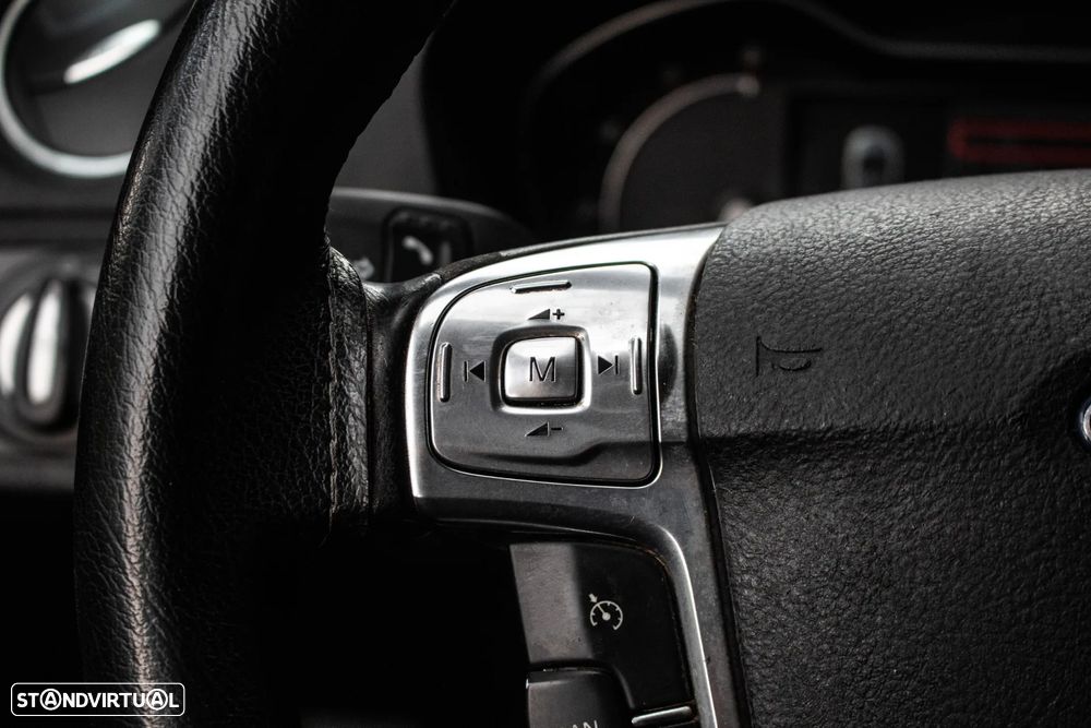 Ford S-Max 2.0 TDCi DPF Titanium - 14