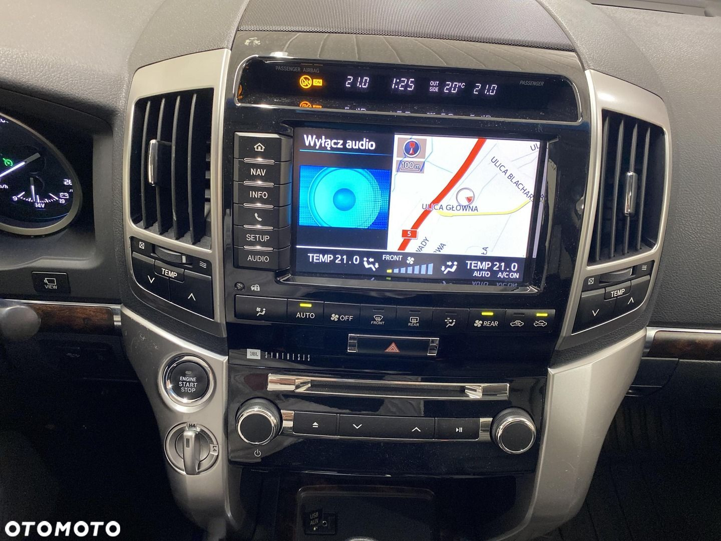 Toyota Land Cruiser - 17