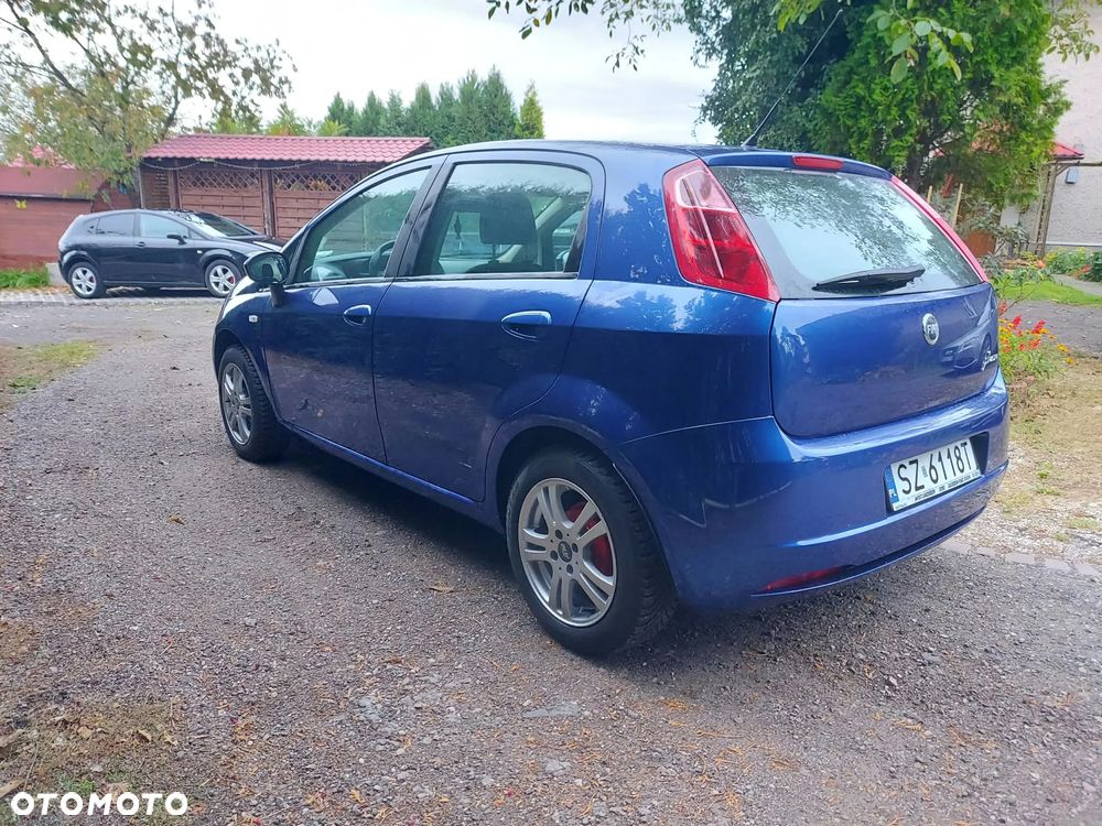 Fiat Grande Punto 2007 photo 4