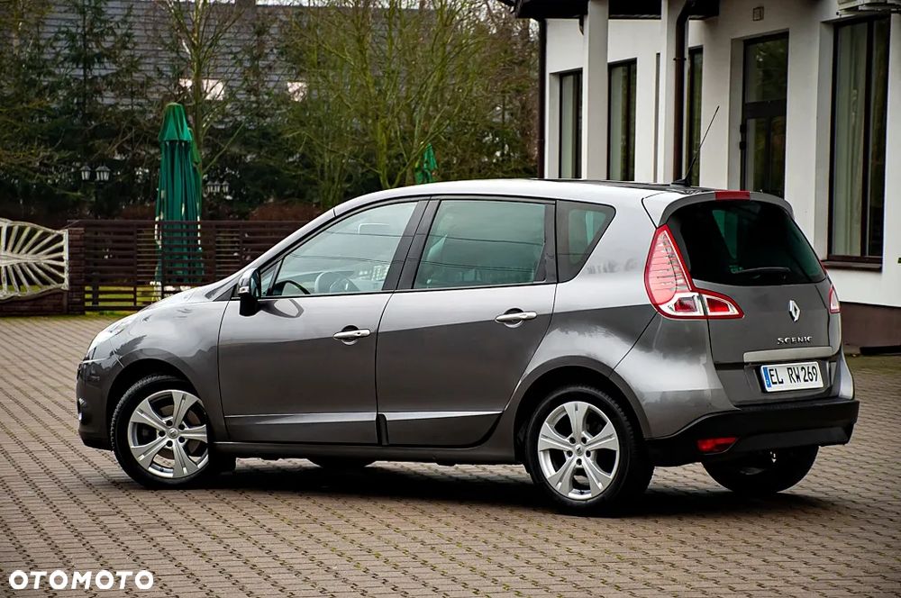 Renault Scenic 2.0 16V Privilege CVT - 20