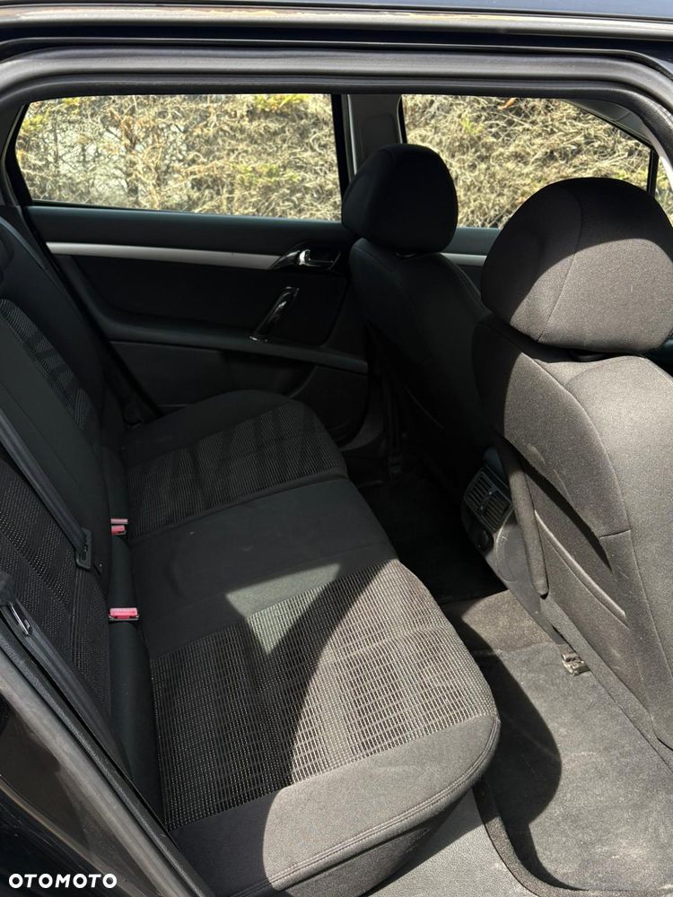 Peugeot 407 2.0 Premium - 8