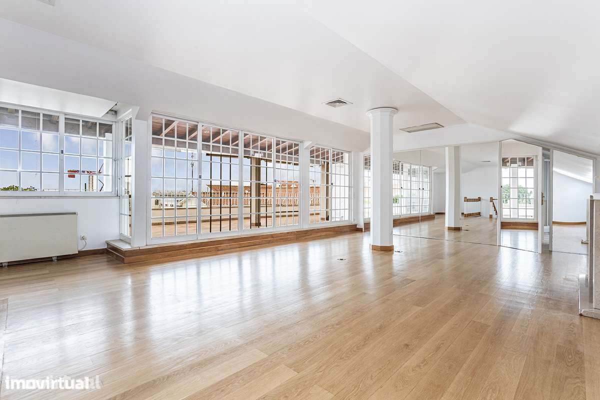 Fantástico T4 Duplex, com vista mar, em Cascais - Grande imagem: 2/34