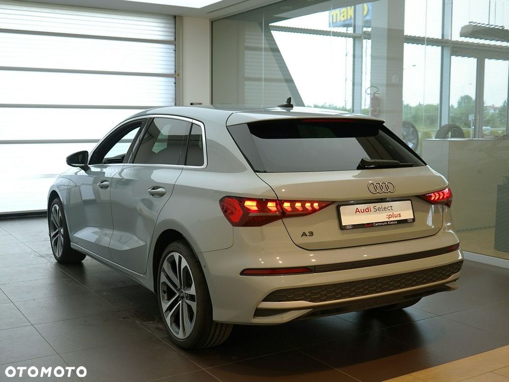 Audi A3 Sportback - 3