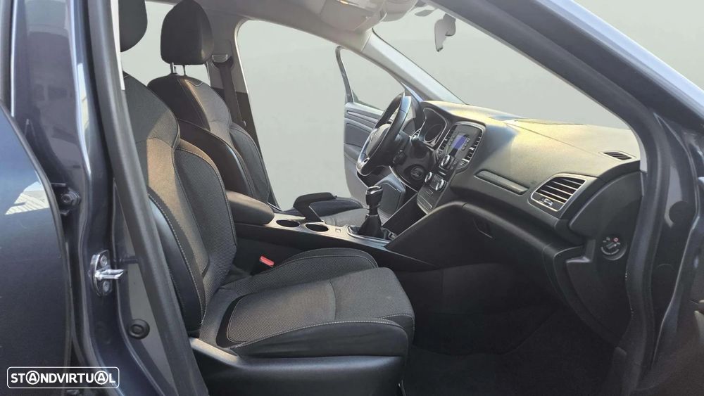 Renault Mégane Sport Tourer - 16