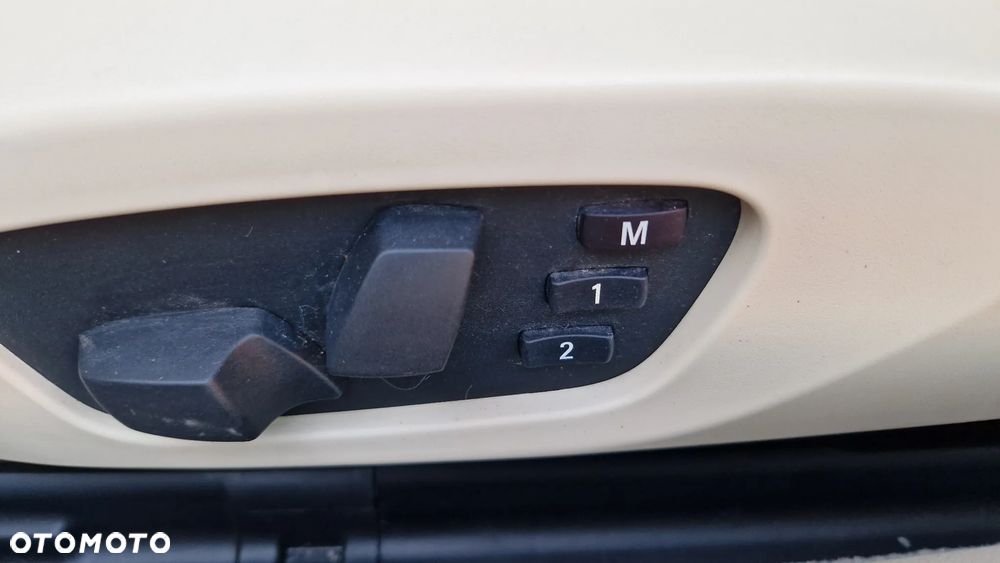 BMW Seria 3 320d DPF Cabrio - 20