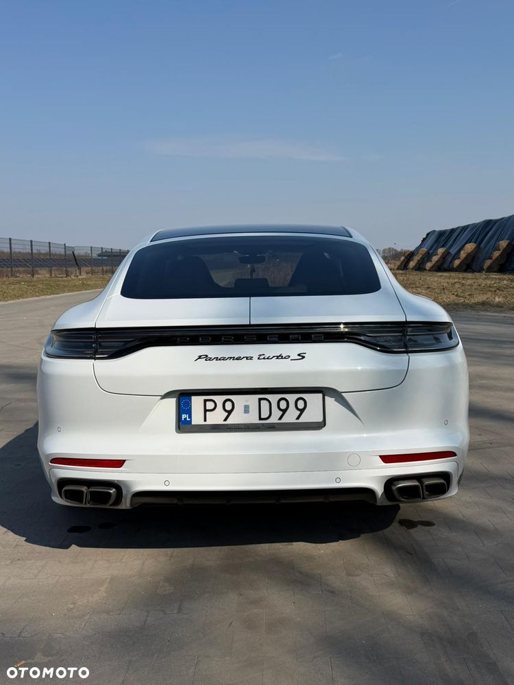 Porsche Panamera Turbo S - 5