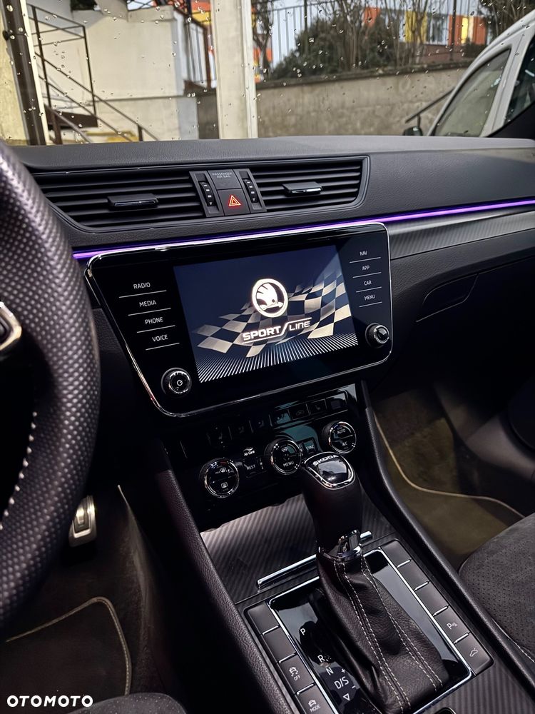 Skoda Superb 2.0 TSI Sportline DSG - 15