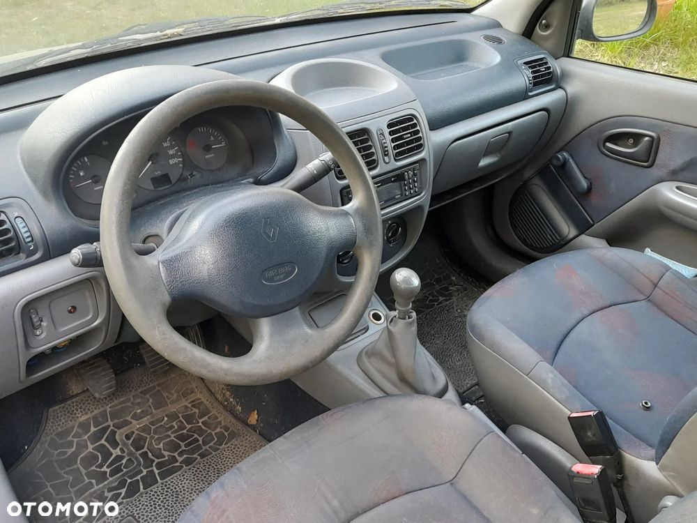 Renault Clio 1.2i RN - 16