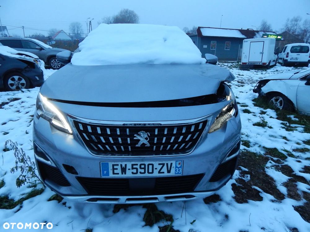 Peugeot 3008 PureTech 130 Stop & Start GPF EAT8 Allure Business-Paket - 4