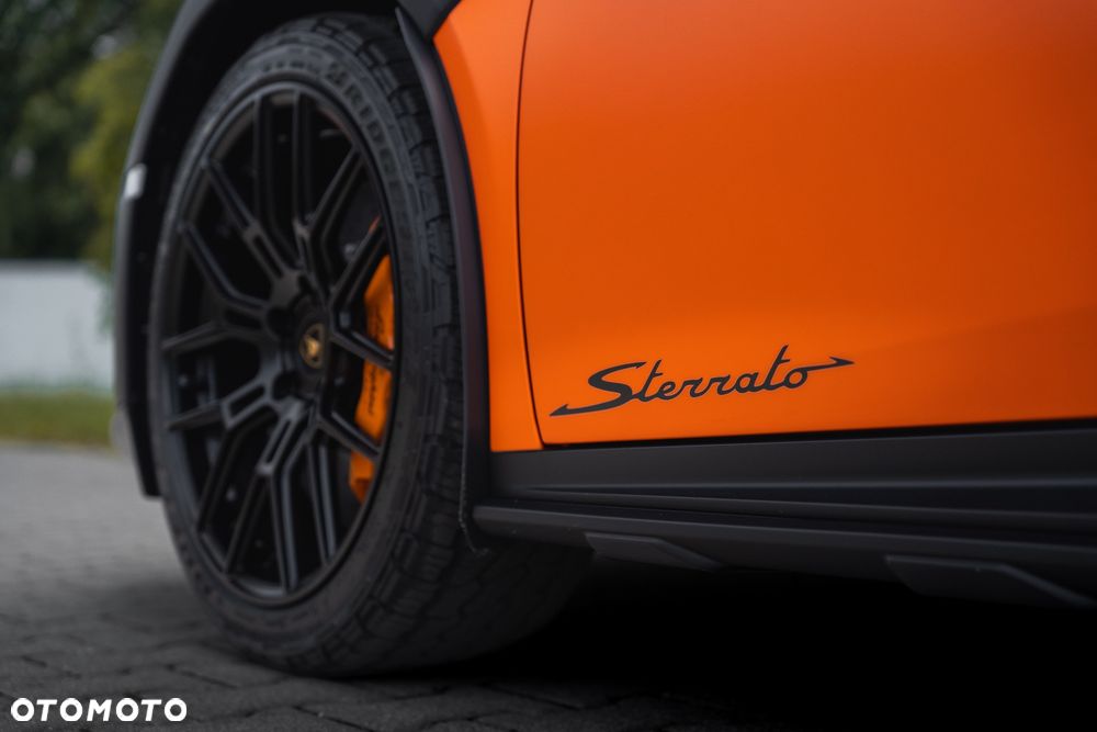 Lamborghini Huracan - 30