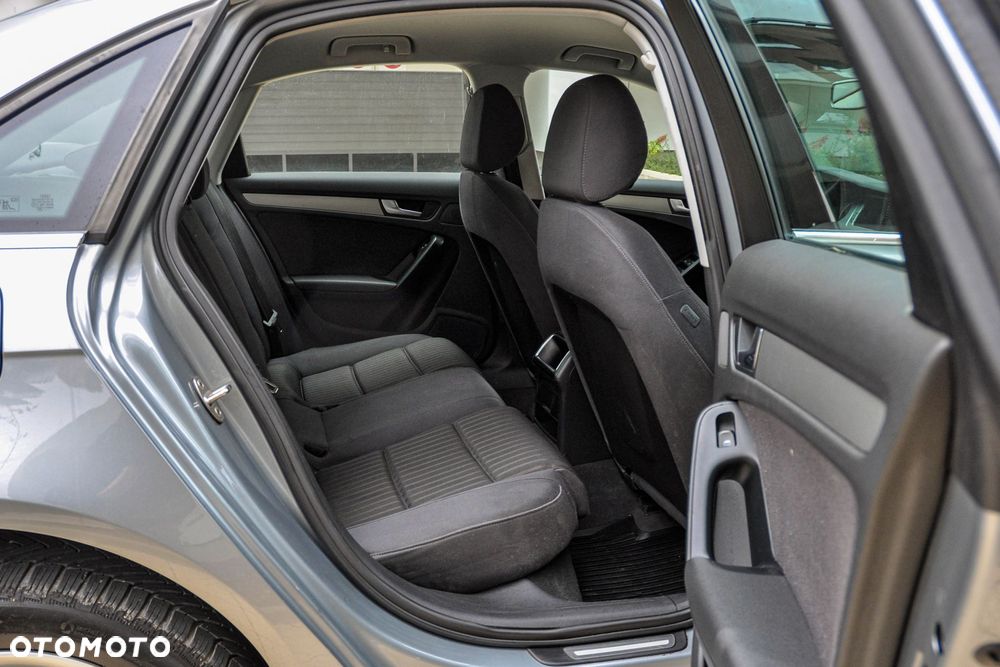 Audi A4 Limousine - 13