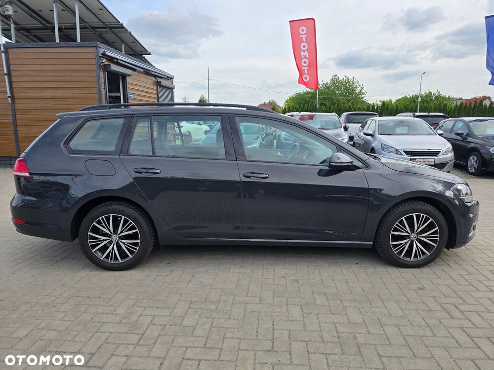 Volkswagen Golf - 3