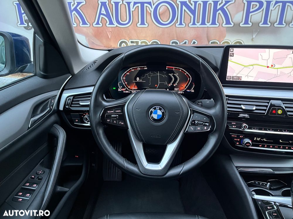 BMW Seria 5 520d xDrive AT - 9