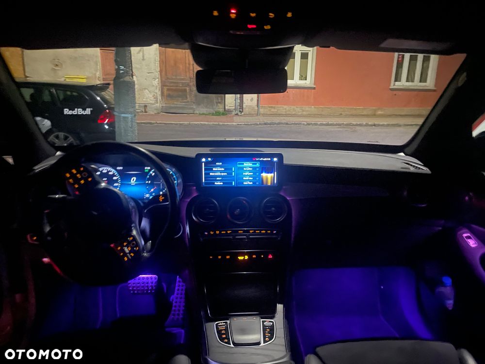 Mercedes-Benz GLC - 9