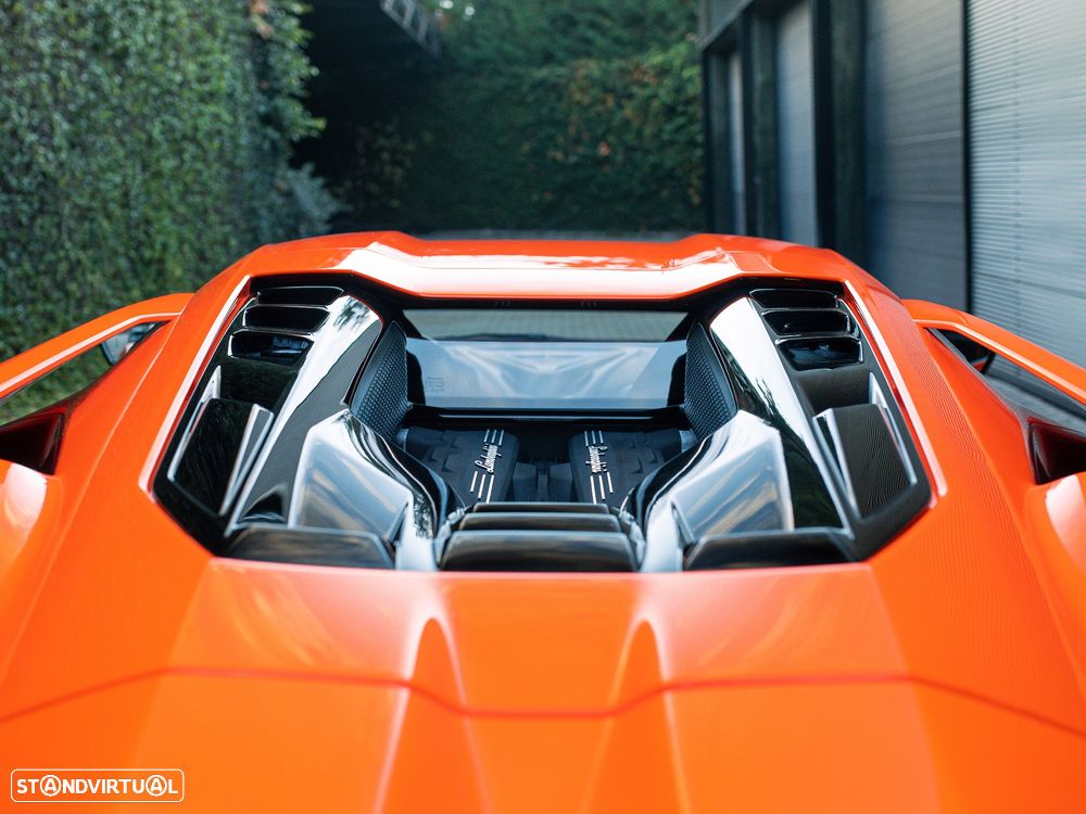 Lamborghini Revuelto Standard - 24