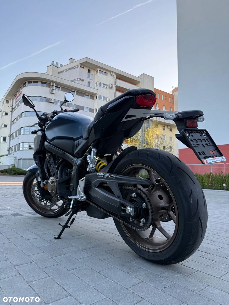 Honda CB - 32