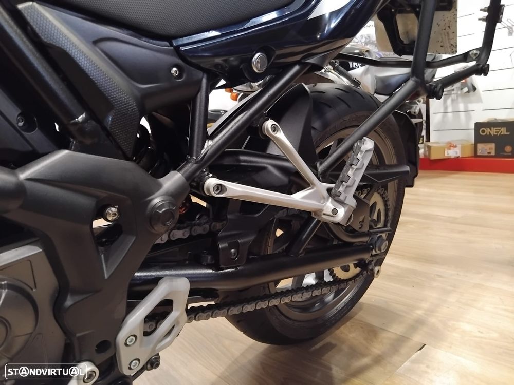 Benelli TRK 502 - 13