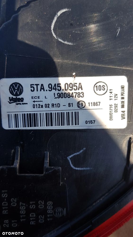 VW TOURAN III LAMPY TYLNE 5TA945095A 5TA945096A - 3