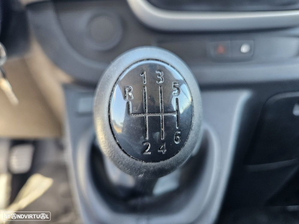 Renault Trafic 1.6 dCi - Caixa Isotérmica e Motor de Frio - 30