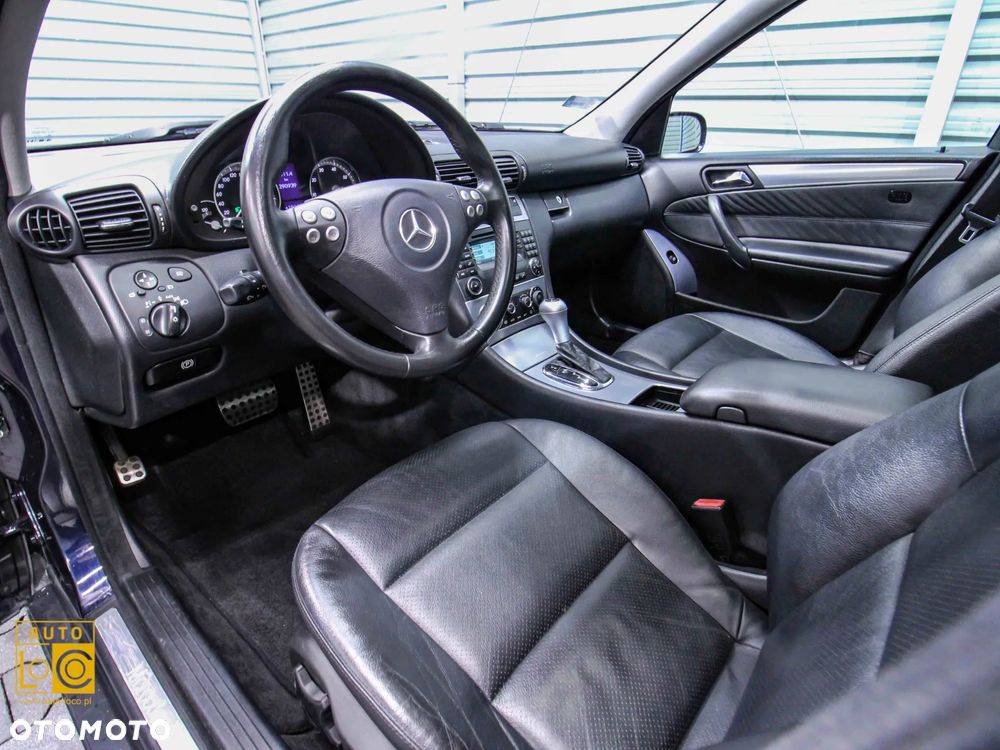 Mercedes-Benz Klasa C 200 T Kompressor Automatik Avantgarde Sport Edition - 17