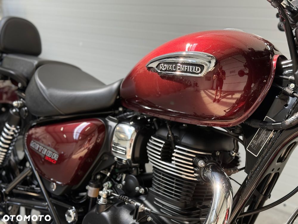Royal Enfield Meteor - 16