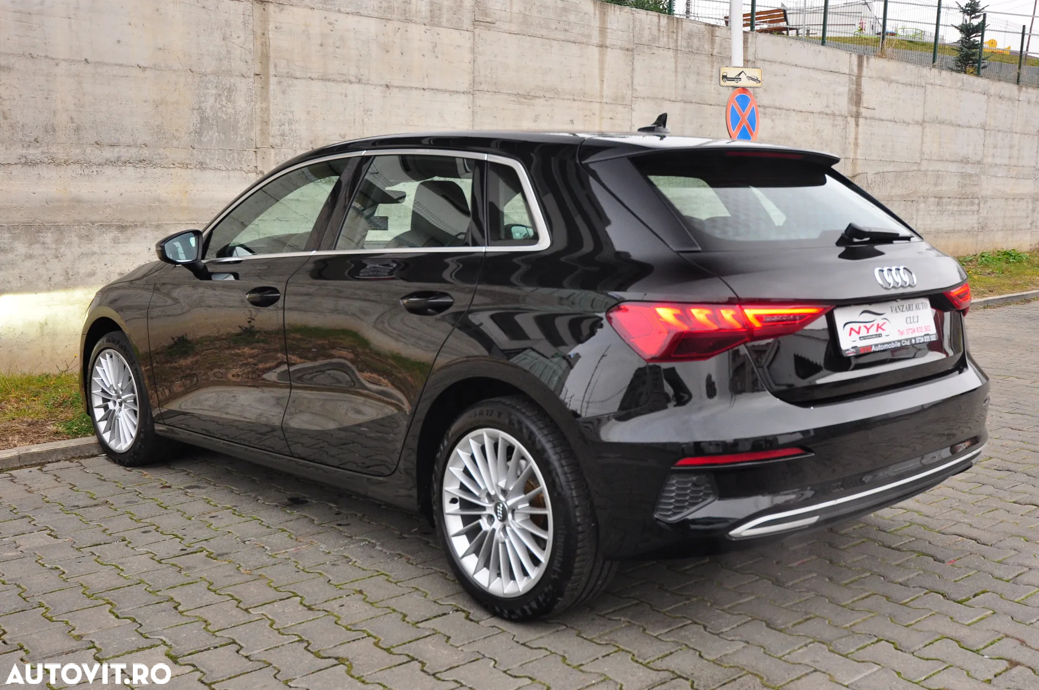 Audi A3 Sportback 2.0 35 TDI S tronic Design - 4