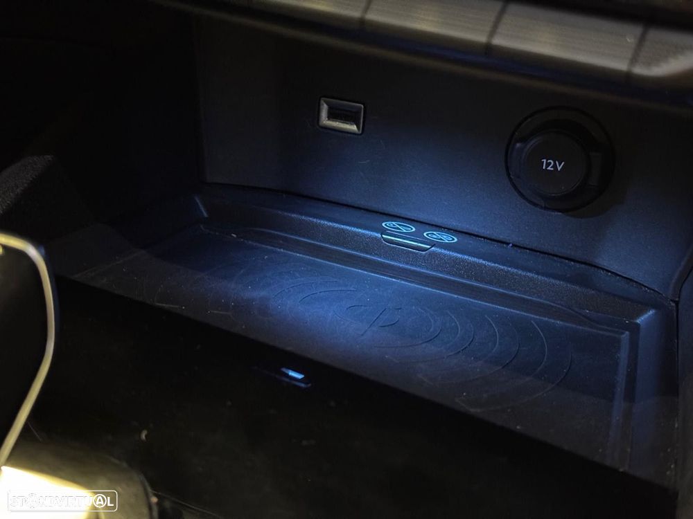 Peugeot 3008 1.2 PureTech Allure EAT8 - 21