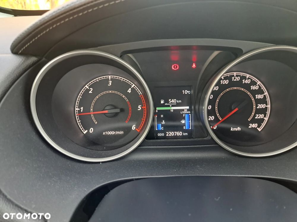 Mitsubishi Outlander 2.0 DID Intense + - 20