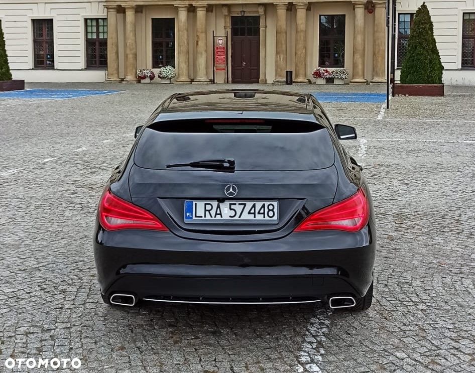 Mercedes-Benz CLA 180 UrbanStyle Edition - 3