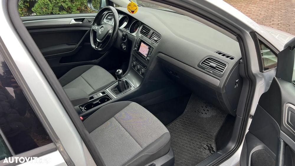 Volkswagen Golf 1.6 TDI DPF BlueMotion - 24