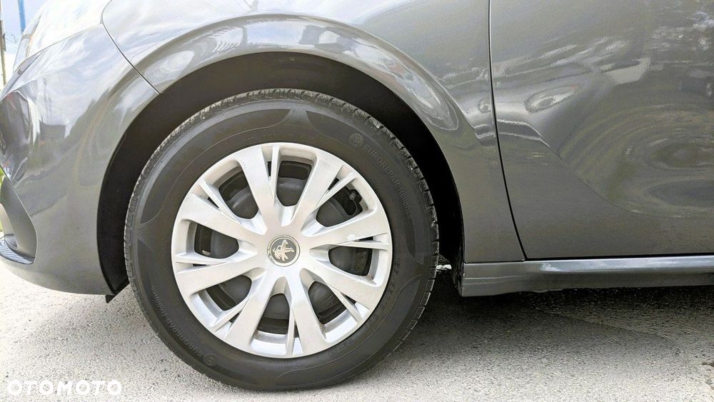 Peugeot 208 - 38