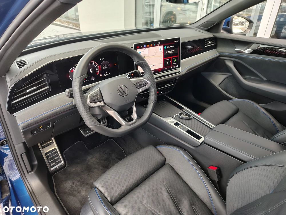 Volkswagen Passat - 11
