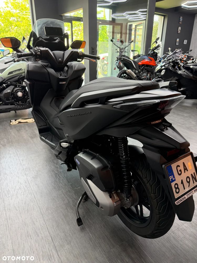 Honda NSS - 6
