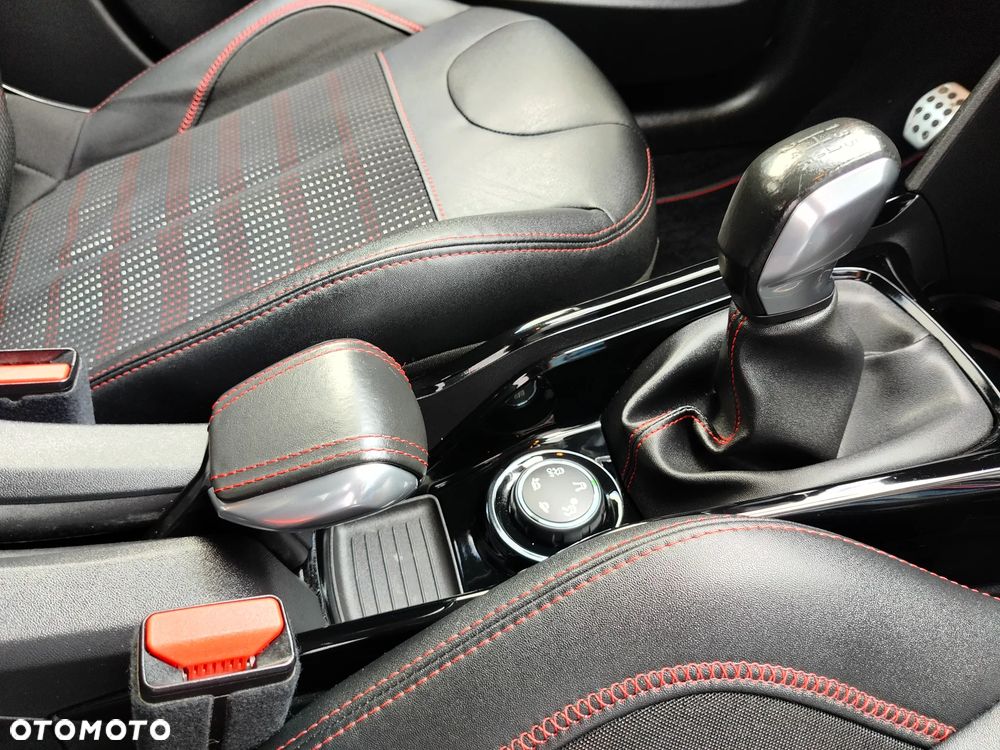 Peugeot 2008 PureTech 110 Stop&Start GT-Line Edition - 22