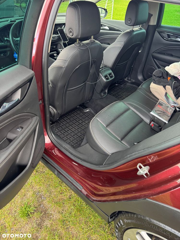 Opel Insignia Country Tourer 2.0 BiTrb D 4x4 Automatik - 11