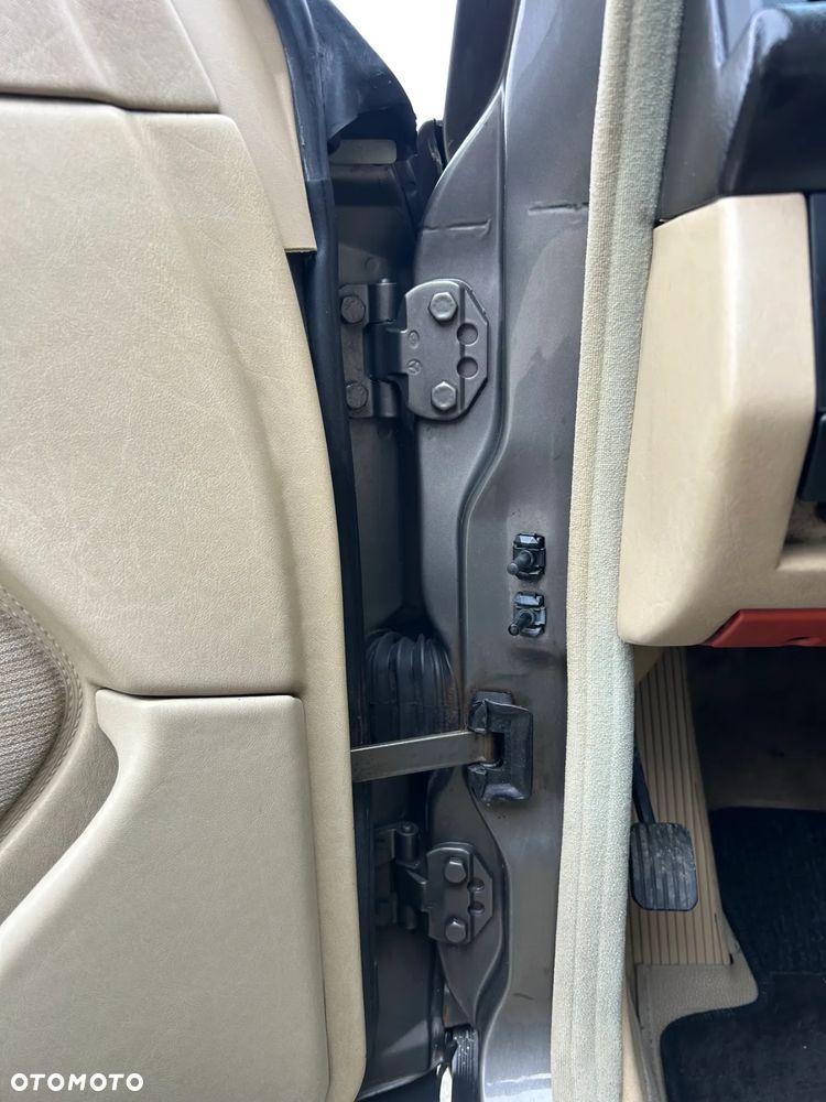 Mercedes-Benz W124 (1984-1993) - 22