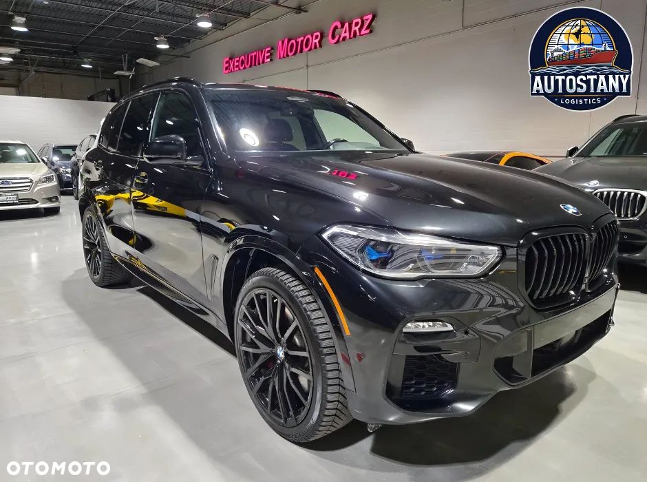 BMW X5 M50i