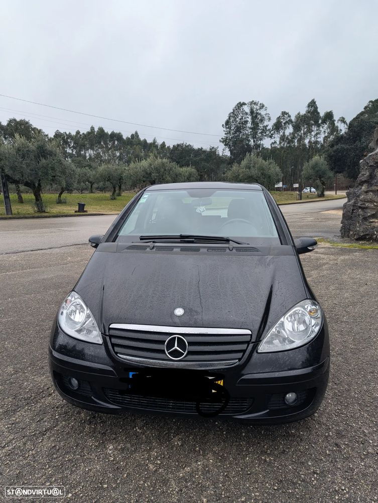 Mercedes-Benz A 150 Classic Automatic - 1