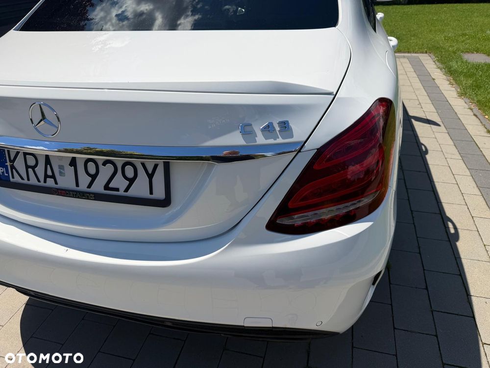 Mercedes-Benz Klasa C AMG 43 4-Matic - 7