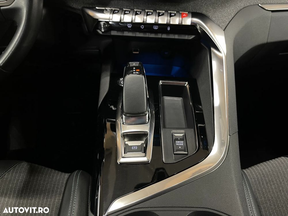 Peugeot 3008 225 e-EAT8 Allure Pack - 24