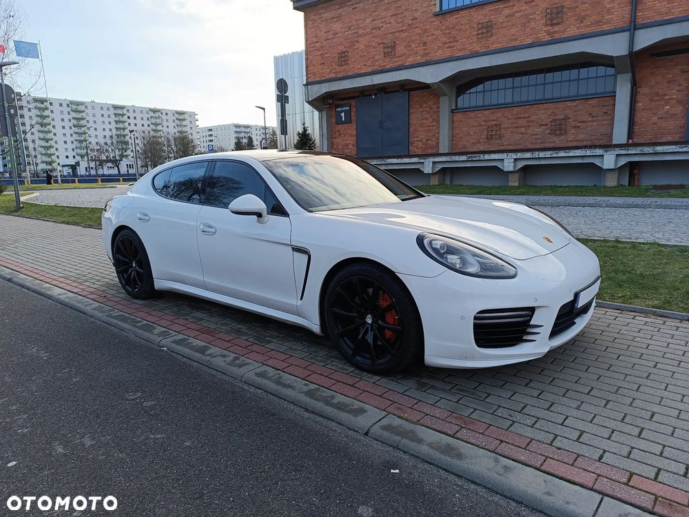 Porsche Panamera 4 PDK Edition - 30