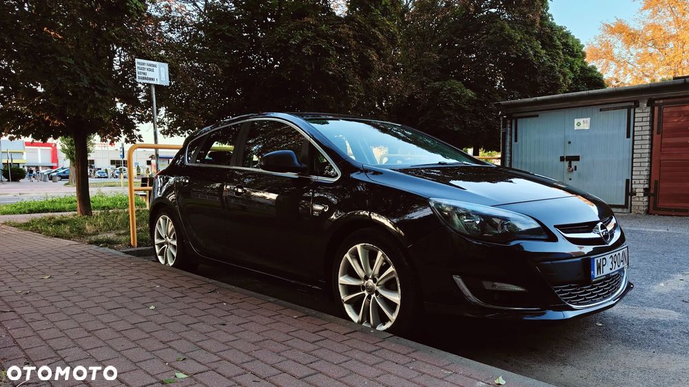 Opel Astra 2.0 CDTI Sport - 1