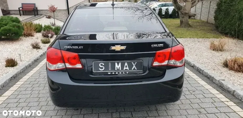 Chevrolet Cruze - 16