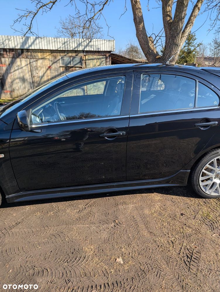 Mitsubishi Lancer - 4