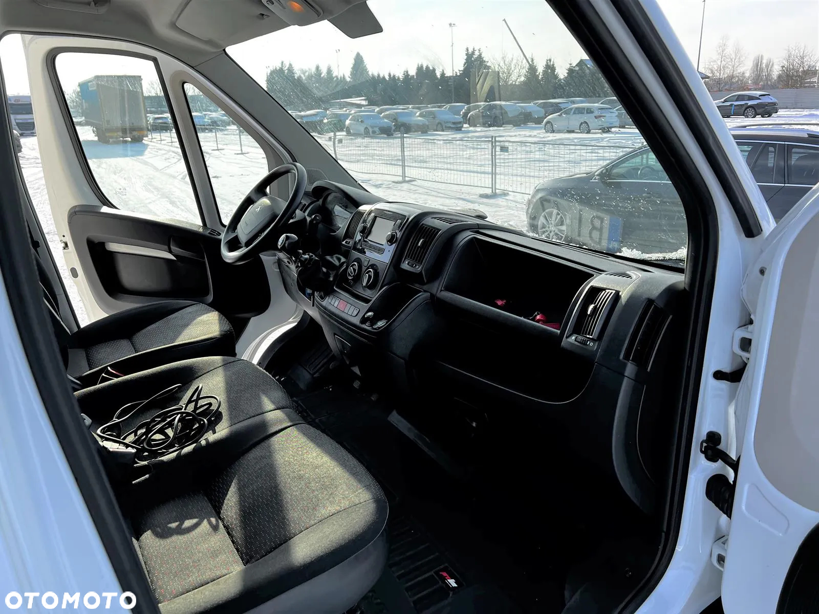 Peugeot Boxer 435 2.2 BlueHDi 121kW/165KM  L3H2  AutoSerwis - wciągarka - 19
