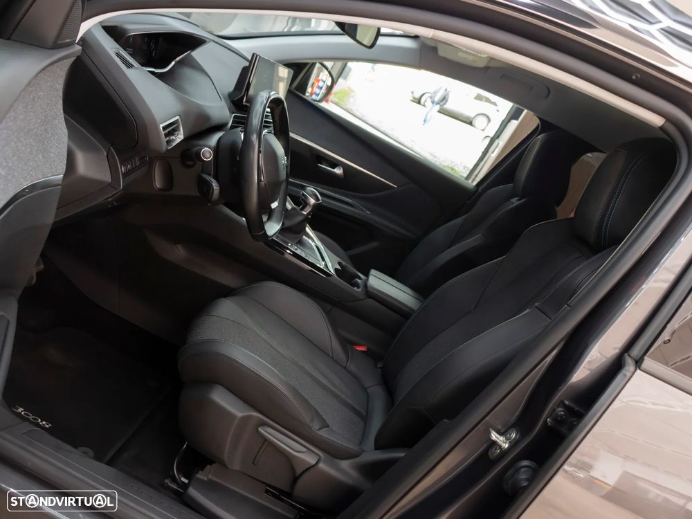 Peugeot 3008 1.2 PureTech Allure - 16