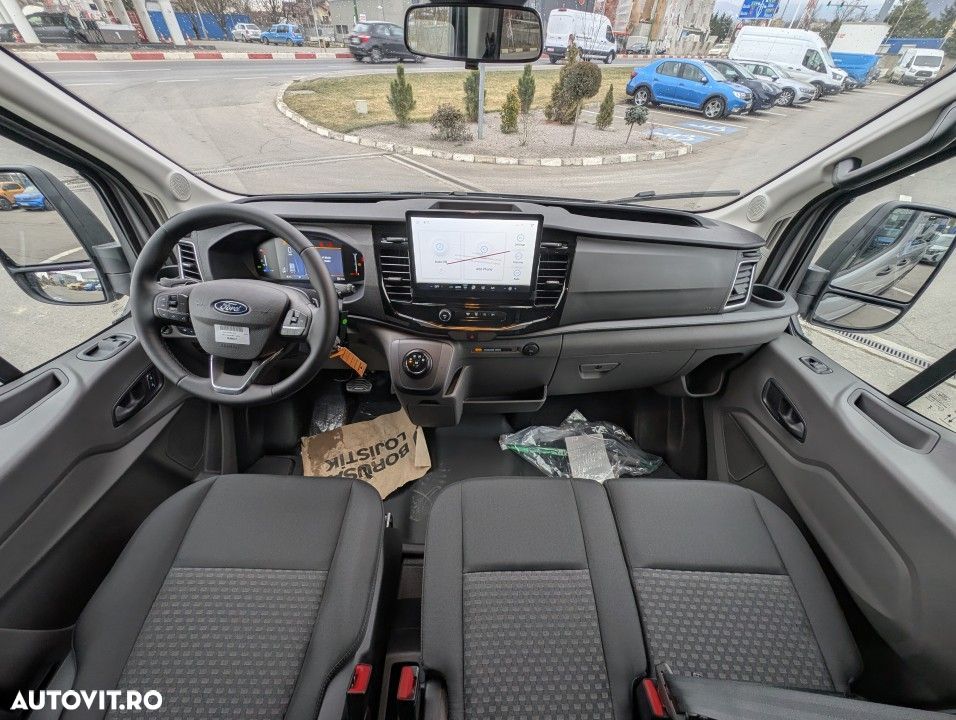 Ford Transit - 12