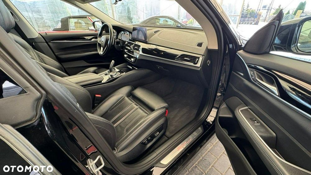 BMW 6GT - 29