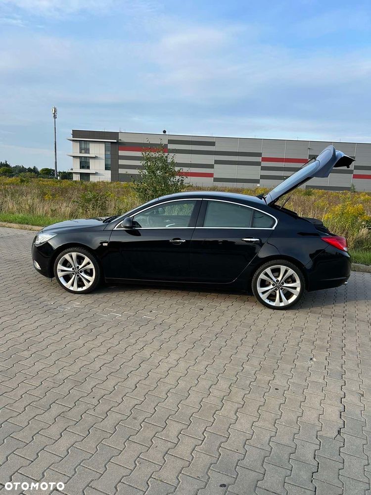 Opel Insignia 2.0 T Cosmo - 3
