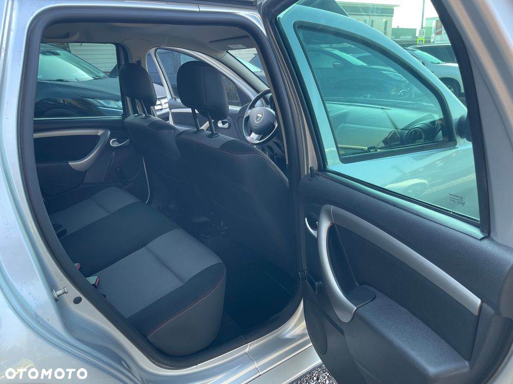 Dacia Duster 1.6 SCe Ambiance S&S - 10